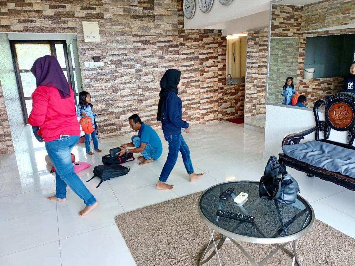 Airbnb At Sri Sayang Batu Ferringhi Beach מראה חיצוני תמונה